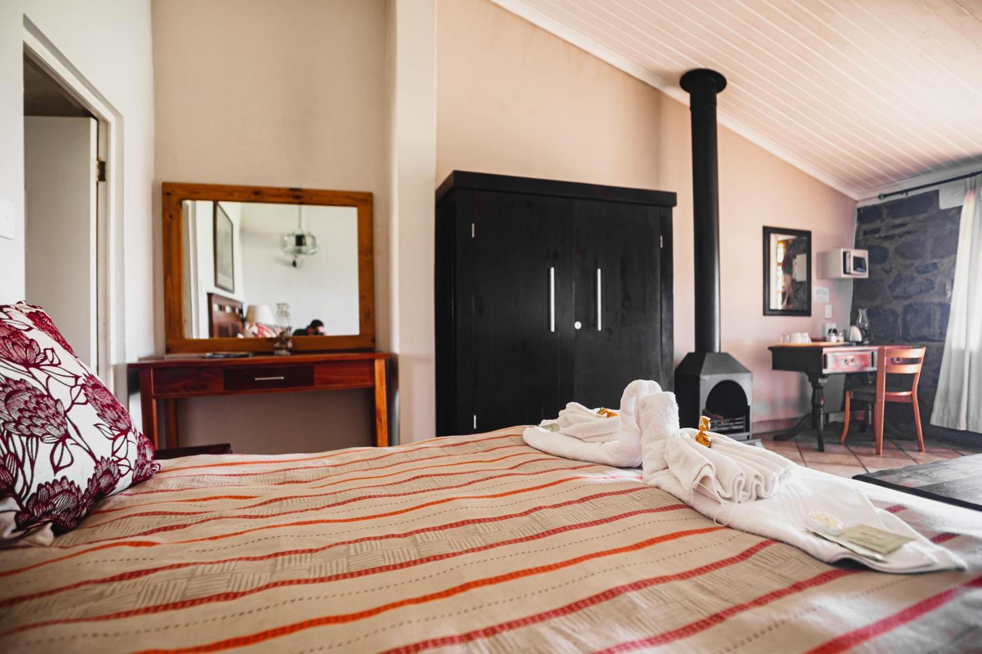 Ardmore Guest Farm Champagne Valley ภายนอก รูปภาพ